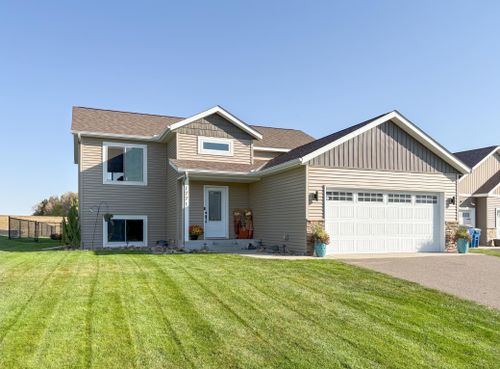 1771 34th Street Ne, Sauk Rapids, MN, 56379 | Card Image