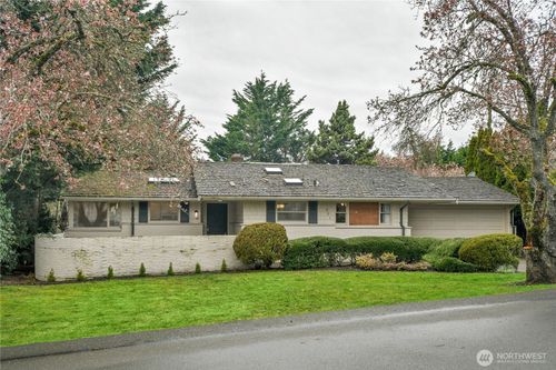 921 Sunset Way, Bellevue, WA, 98004 | Card Image