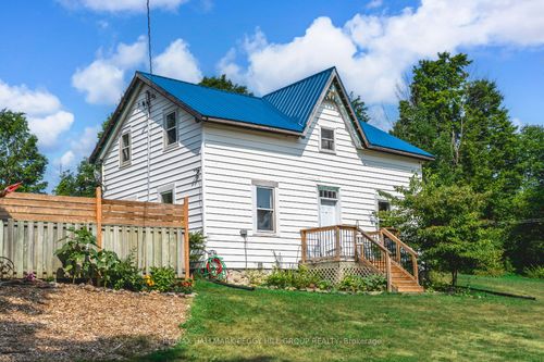 4396 Penetanguishene Rd, Hillsdale, ON, L0L1V0 | Card Image