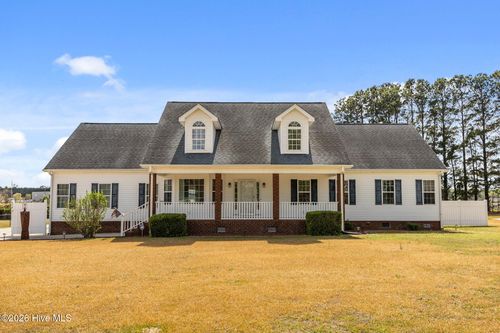819 Badger Cir, Greenville, NC, 27834-0304 | Card Image