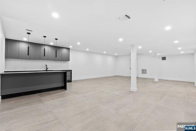 75 Maryland Rd, House other with 6 bedrooms, 8 bathrooms and null parking in Paramus NJ | Image 26