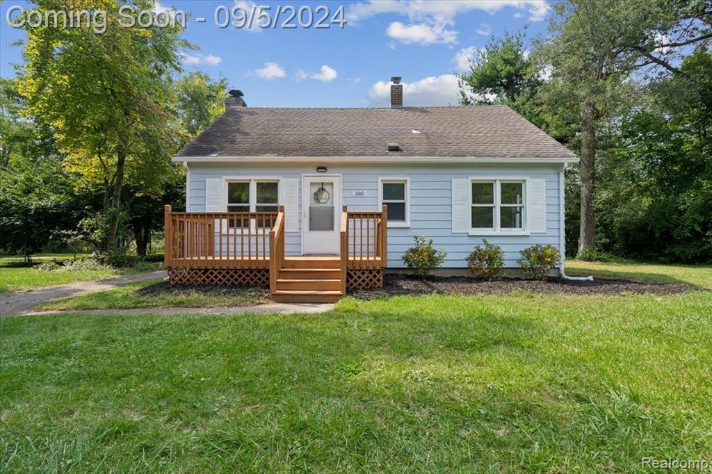Greenview Rd, Southfield, MI 48075