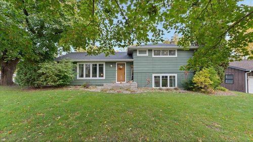 228 Terrace Dr Sw, Willmar, MN, 56201-5228 | Card Image