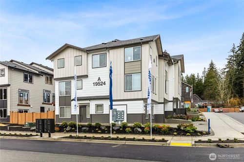 apt-d8-16111 36th Ave W, Lynnwood, WA, 98087-1559 | Card Image
