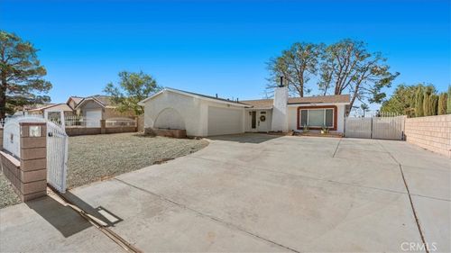 14676 Cool Glen Dr, Helendale, CA, 92342-7753 | Card Image