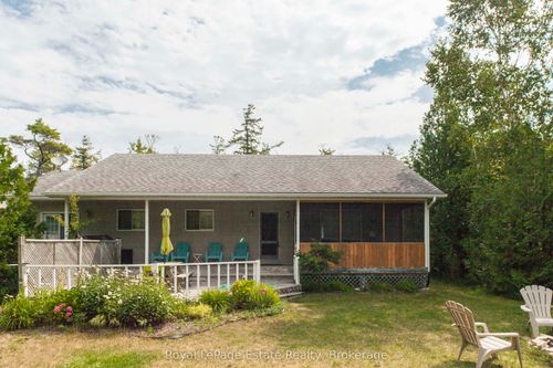 503 Bruce Ave, Bruce, ON, N0H2G0 | Card Image