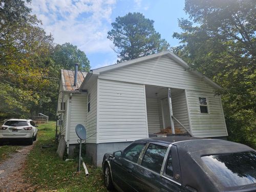 850 Defeated Creek Rd, Centerville, TN, 37033-4941 | Card Image