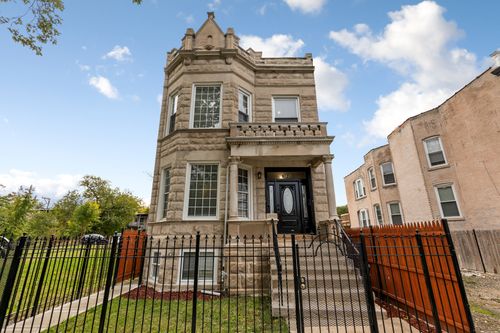 1826 S Drake Ave, Chicago, IL, 60623-2527 | Card Image