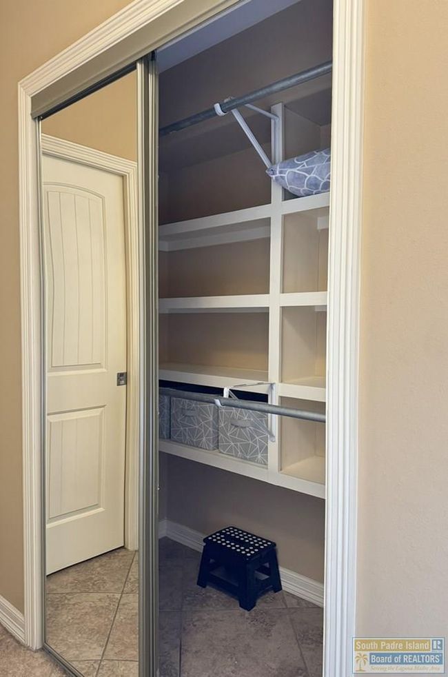 502 W Clam Cir, House other with 2 bedrooms, 3 bathrooms and null parking in Port Isabel TX | Image 28