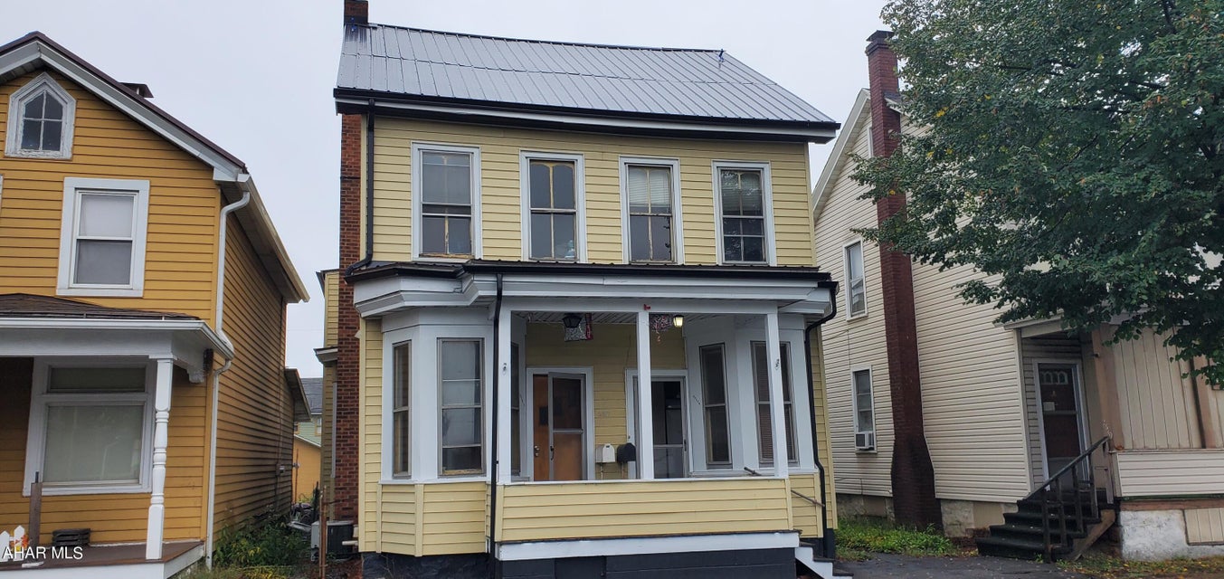 7th Ave, Altoona, PA 16602