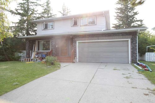 7331 Keewatin St Sw, Calgary, AB, T2V2M6 | Card Image