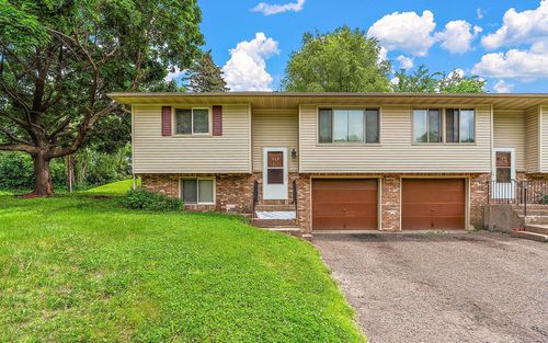 964 Mcknight Rd S, Maplewood, MN, 55119-5940 | Card Image