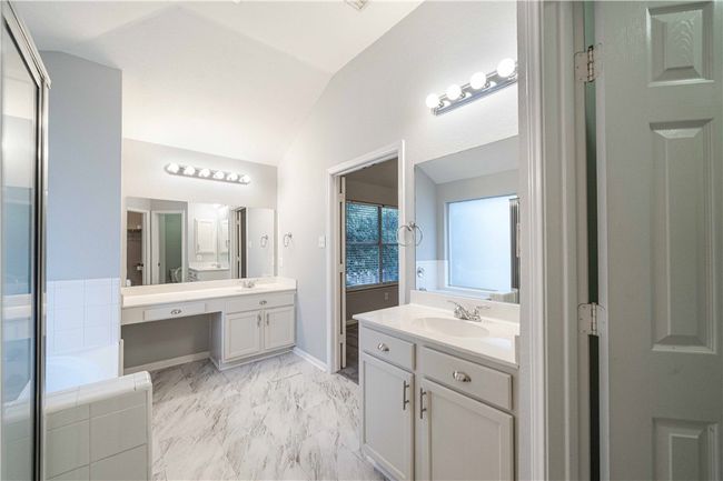 12536 Canyon Glen Dr, House other with 3 bedrooms, 3 bathrooms and 2 parking in Austin TX | Image 22