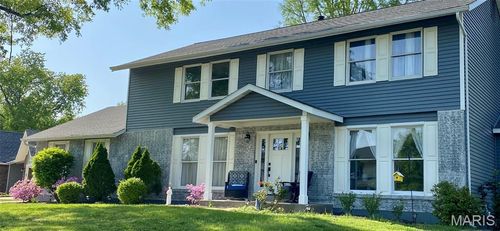 34 Melanie Ct, Saint Charles, MO, 63304-6776 | Card Image