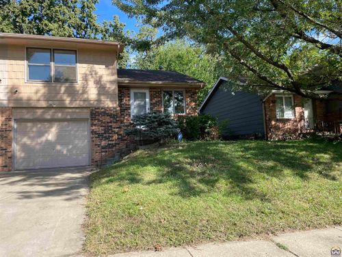 3626 Sw Cambridge Ave, Topeka, KS, 66614-3578 | Card Image