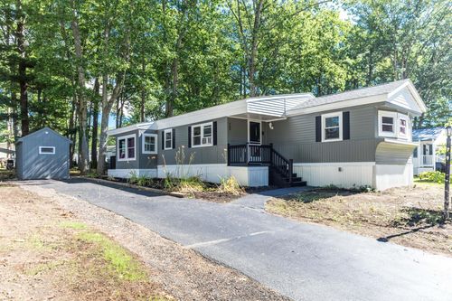 709-709 Nottingham Dr, Exeter, NH, 03833-4157 | Card Image