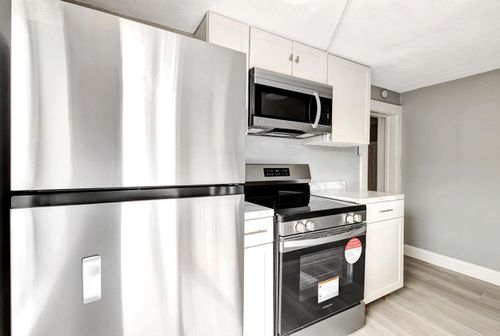 3710 Roseland Dr, West Palm Beach, FL, 33405 | Card Image