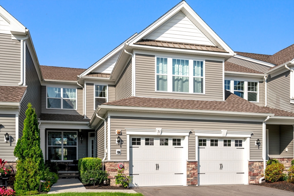 Glen Ellen Blvd, Millis, MA 02054