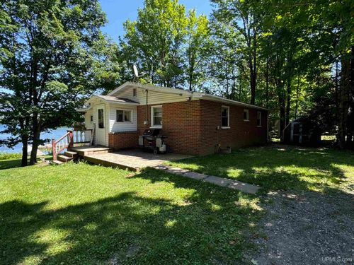153 Camp Lake Road, Iron River, MI, 49935 | Card Image