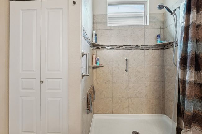 1261 Nevarez, House other with 3 bedrooms, 2 bathrooms and 4 parking in Kyle TX | Image 19