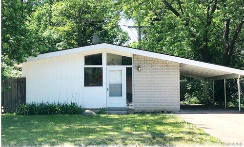 29609 Everett St, Southfield, MI, 48076-5814 | Card Image