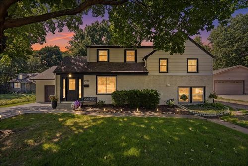 6920 Walmer St, Overland Park, KS, 66204-1435 | Card Image