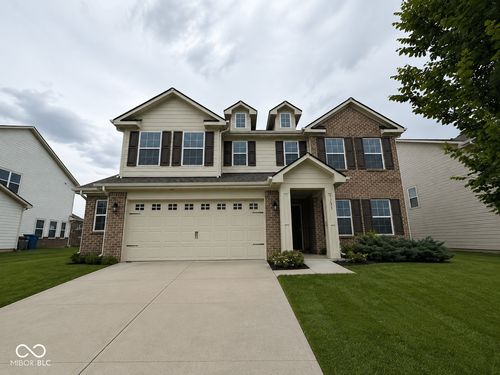 9725 Pica Dr, Fishers, IN, 46040-8303 | Card Image