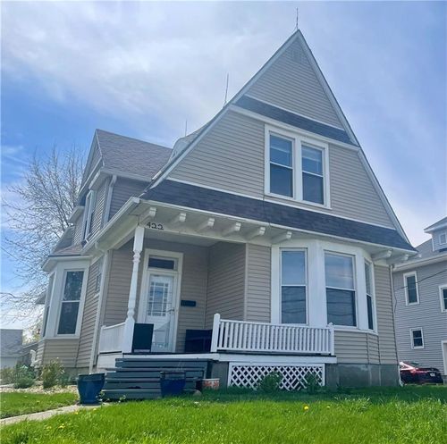 422 E 1st St, Maryville, MO, 64468-1907 | Card Image