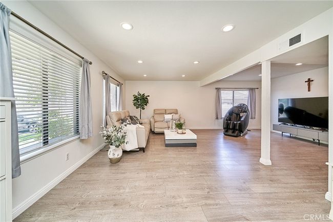 16011 Sugarpine Ln, Townhouse with 4 bedrooms, 3 bathrooms and 2 parking in Cerritos CA | Image 7