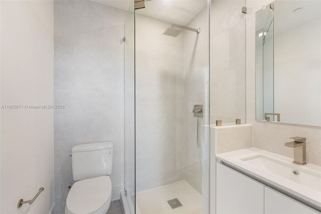 3349 - 3345 Sw 22 Nd Ter, Townhouse with 3 bedrooms, 3 bathrooms and null parking in Miami FL | Image 9