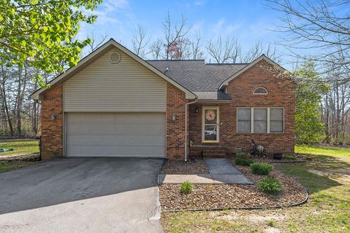 526 Bent Tree Rd, Monterey, TN, 38574-2004 | Card Image