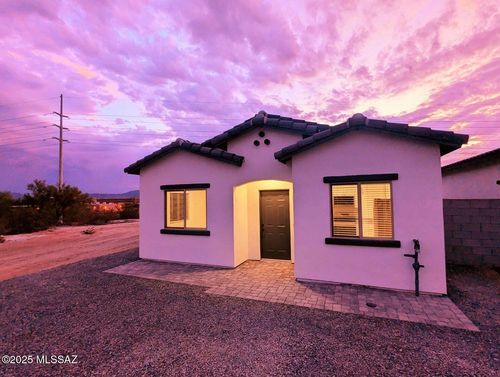 2-5829 N Escondido Ln, Tucson, AZ, 85704-2703 | Card Image