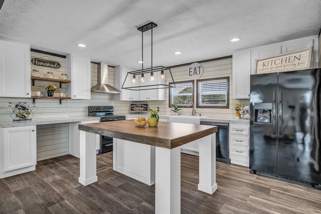2747 Old Masonic Rd, House other with 3 bedrooms, 2 bathrooms and 2 parking in Brenham TX | Image 13
