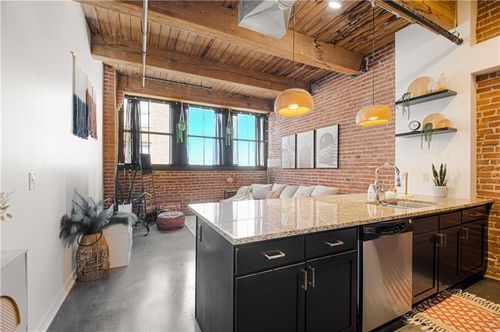 502-712 Broadway Blvd, Kansas City, MO, 64105-1545 | Card Image