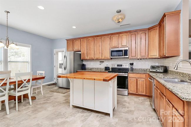 Kitchen | Image 21