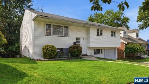 67 Nolton St, Belleville, NJ, 07109-2232 | Card Image
