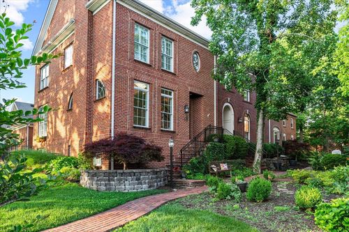 228 Chippen Dale Cir, Lexington, KY, 40517 | Card Image