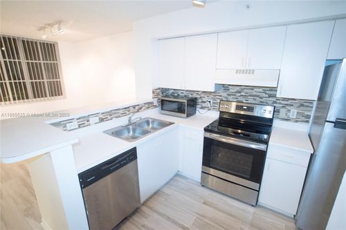 apt-101-12130 Saint Andrews Pl, Miramar, FL, 33025-0702 | Card Image