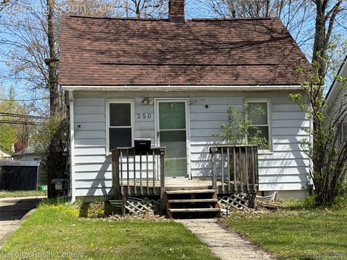 250 W Walton Blvd, Pontiac, MI, 48340-1167 | Card Image