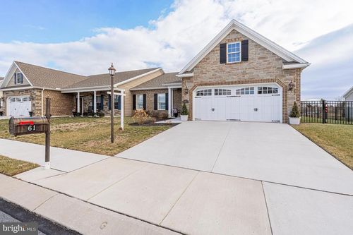 61 Stoners Cir, LITTLESTOWN, PA, 17340-1167 | Card Image