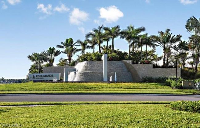 15765 Cortina St, House other with 4 bedrooms, 3 bathrooms and null parking in Naples FL | Image 44