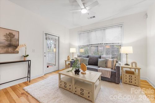 118-1000 E Woodlawn Rd, Charlotte, NC, 28209-2868 | Card Image