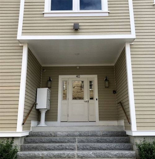 203-40 Jones St, Providence, RI, 02903-1618 | Card Image