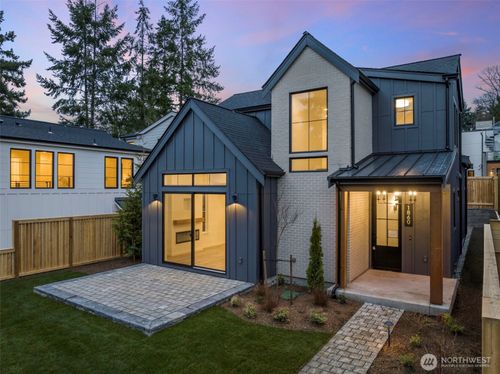 1860 1st St, Kirkland, WA, 98033-4972 | Card Image