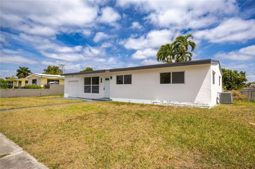 1625 Nw 9th Ct, Homestead, FL, 33030-3821 | Card Image