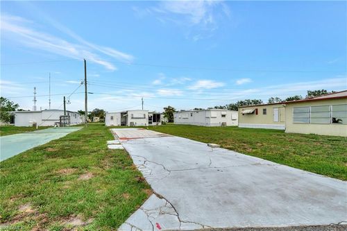 153 Rose Ln, NAPLES, FL, 34114-8133 | Card Image