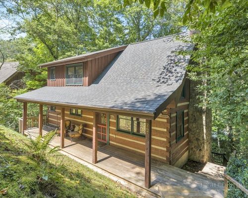 267 Streamside Ln, Seven Devils, NC, 28604-6414 | Card Image