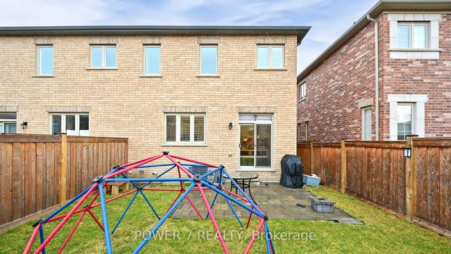 316 Chouinard Way, House attached with 4 bedrooms, 3 bathrooms and 2 parking in Aurora ON | Image 27