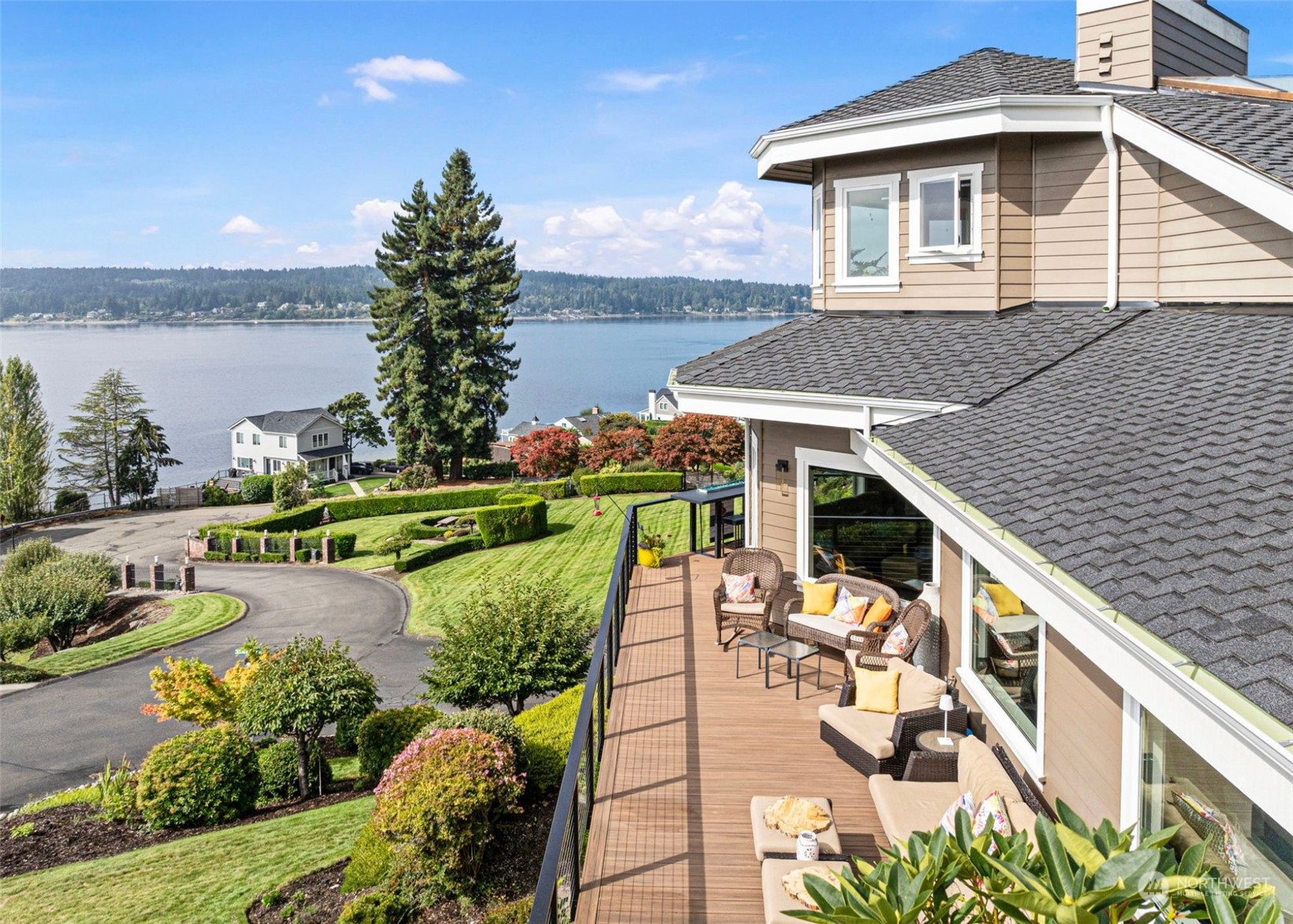 35th Avenue Ct, Gig Harbor, WA 98335