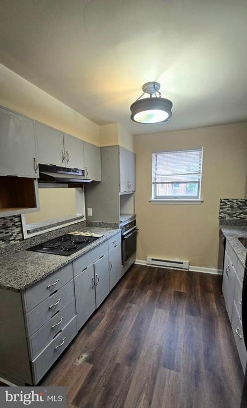 2-708 N Van Buren St, WILMINGTON, DE, 19805-3250 | Card Image